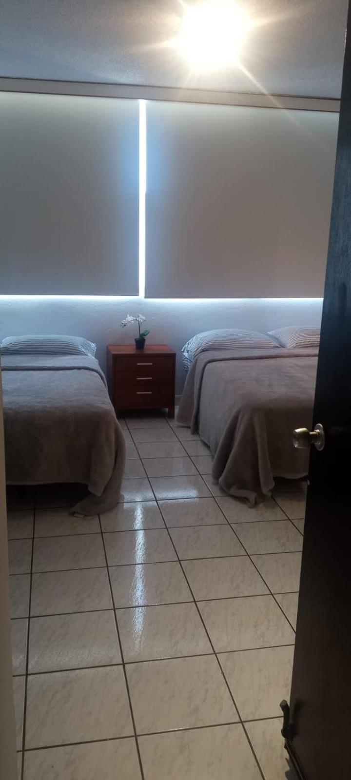 Marbella Apartments San Juan Cameră foto